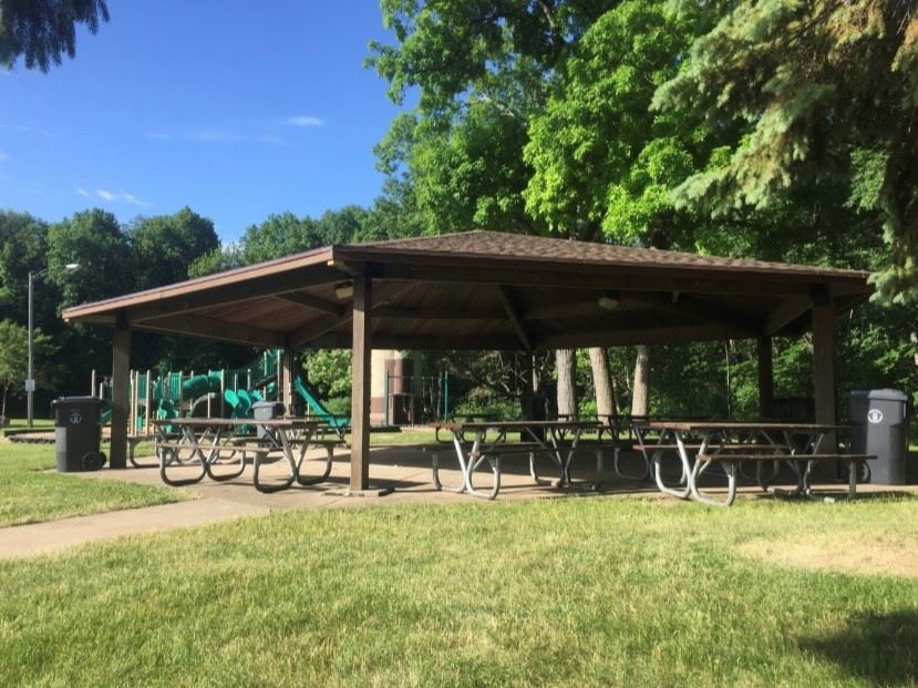 Heesakker Park Shelter picture